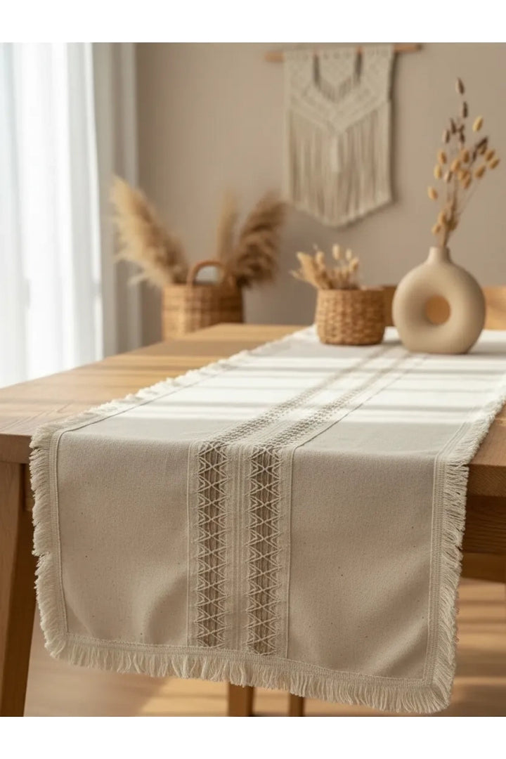 Püsküllü Ara Dantelli Runner (40 x 80) Tekli
