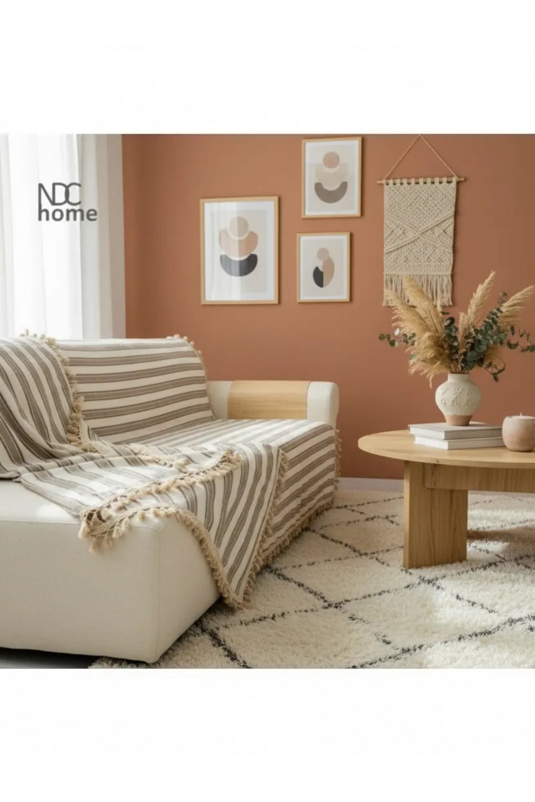 Premium Keten Kahverengi Çizgili Bej Ponponlu Koltuk Örtüsü ()