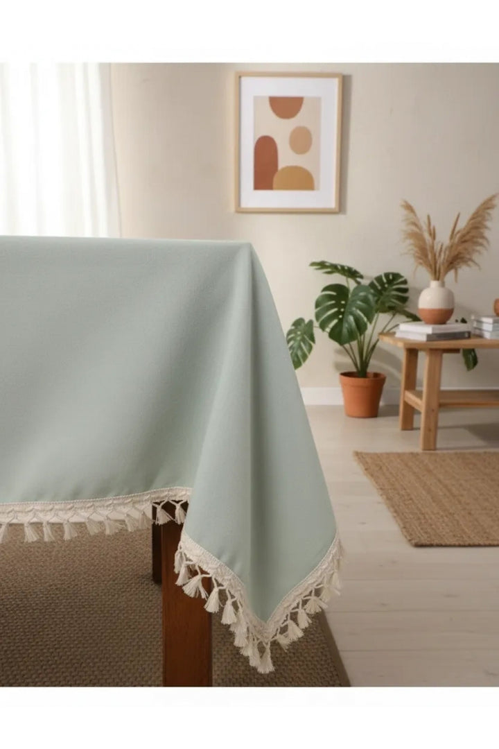 Premium Adaçayı Yeşili Ponponlu Masa Örtüsü
