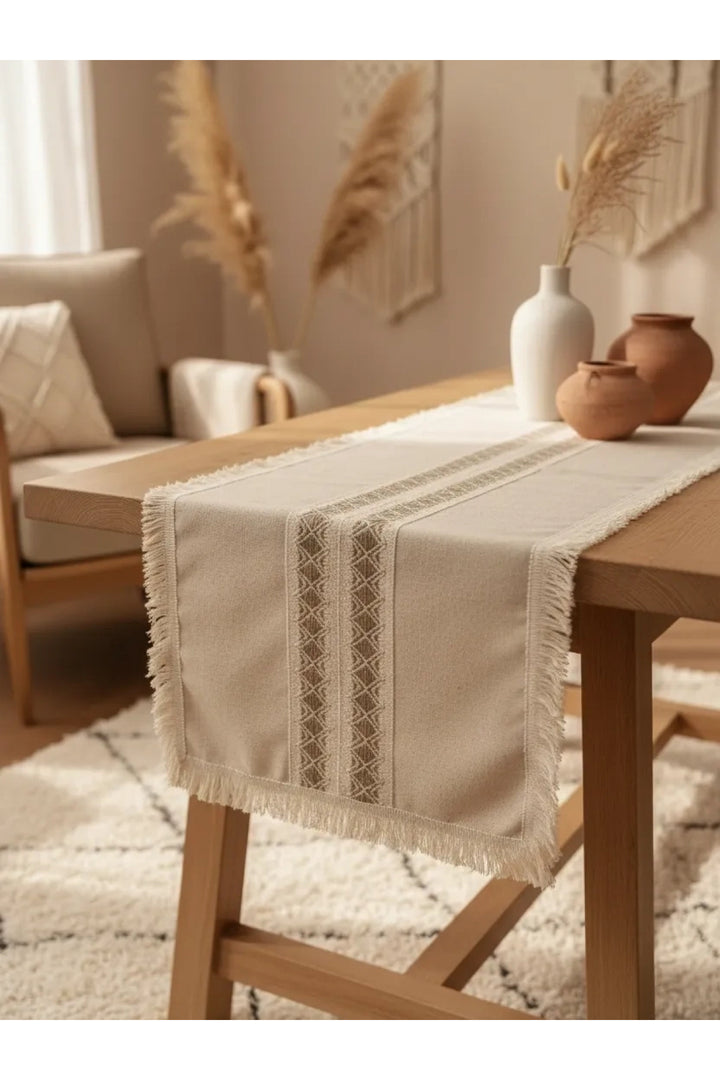 Püsküllü Ara Dantelli Runner (40 x 80) Tekli